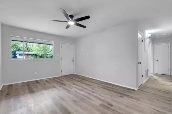 2131 Oxford Road, Tallahassee, FL 32304