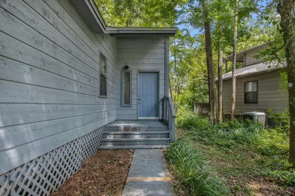 1684 Silverwood Drive, Tallahassee, FL 32301