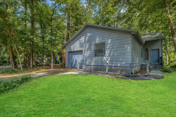 1684 Silverwood Drive, Tallahassee, FL 32301