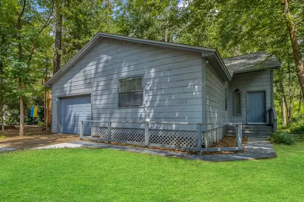 1684 Silverwood Drive, Tallahassee, FL 32301