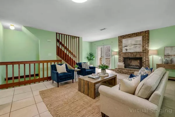 1208 CROSS CREEK Way, Tallahassee, FL 32301