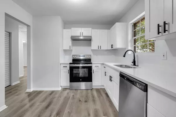 2314 Oxford Road, Tallahassee, FL 32304