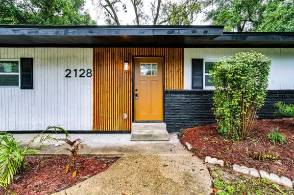 2128 Oxford Road, Tallahassee, FL 32304