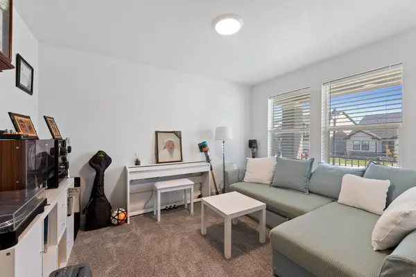 627 N BENNEDICT DR #207, Saratoga Springs, UT 84045