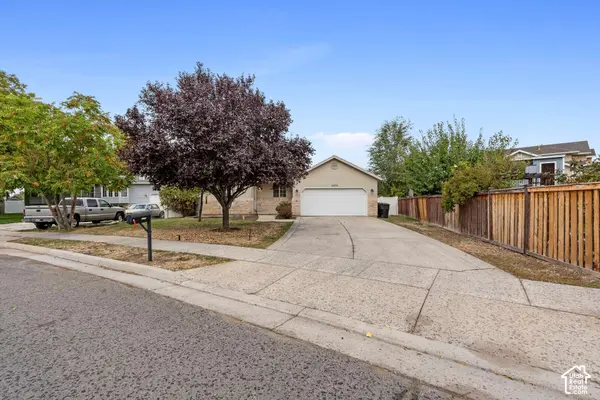 2434 W 2250 N, Clearfield, UT 84015