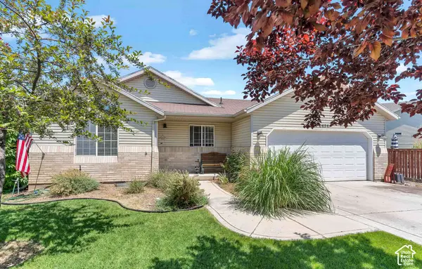 2434 W 2250 N, Clearfield, UT 84015