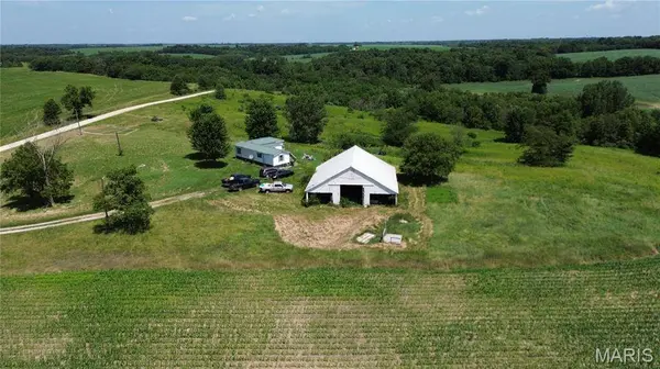 26788 105th AVE, La Belle, MO 63447