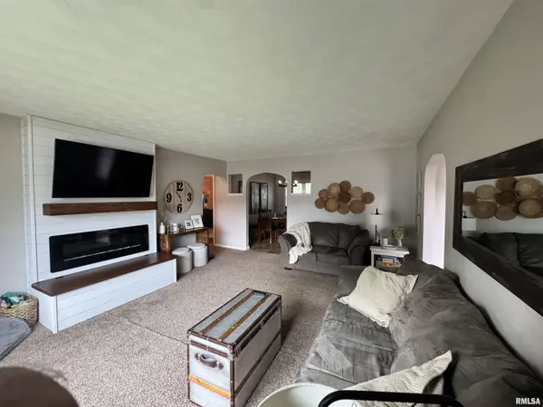 418 E EVERGREEN Cul-de-sac, Quincy, IL 62301