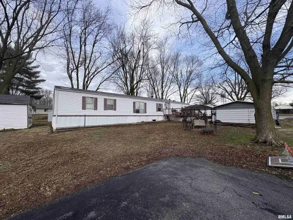 107 N FULTON ST, Payson, IL 62360