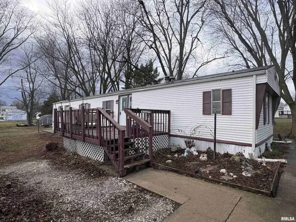 107 N FULTON ST, Payson, IL 62360