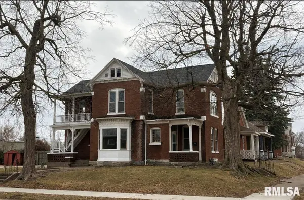 1330 SPRING ST, Quincy, IL 62301