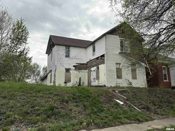 530 MONROE ST, Quincy, IL 62301