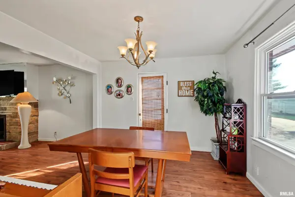2212 LOCUST ST, Quincy, IL 62301