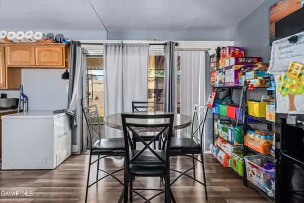 1029 W Avenue H5, Lancaster, CA 93534