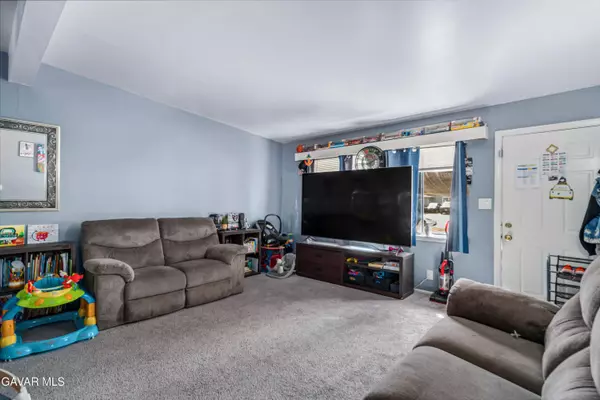 1029 W Avenue H5, Lancaster, CA 93534