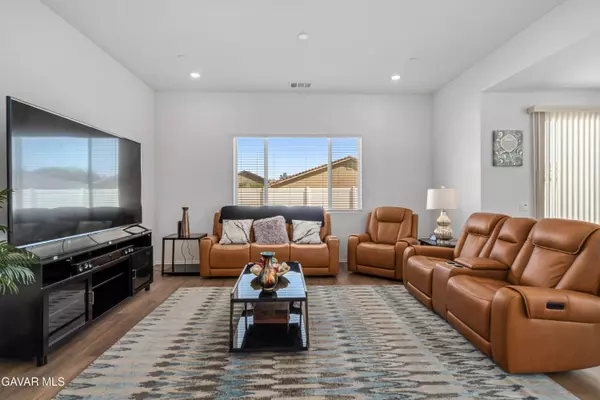 45628 Rachel Avenue AVE, Lancaster, CA 93535