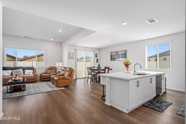 45628 Rachel Avenue AVE, Lancaster, CA 93535