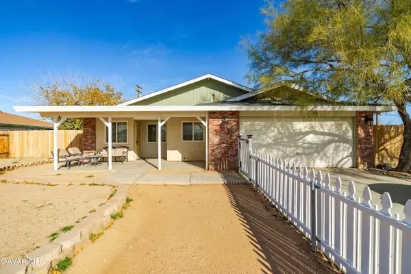 8811 Satinwood AVE, California City, CA 93505