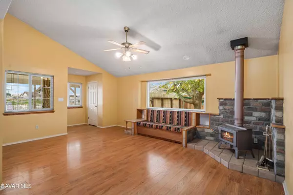 8811 Satinwood AVE, California City, CA 93505