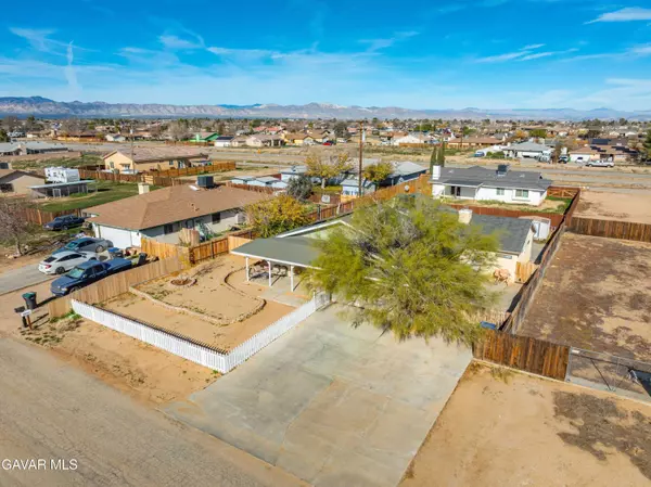 8811 Satinwood AVE, California City, CA 93505