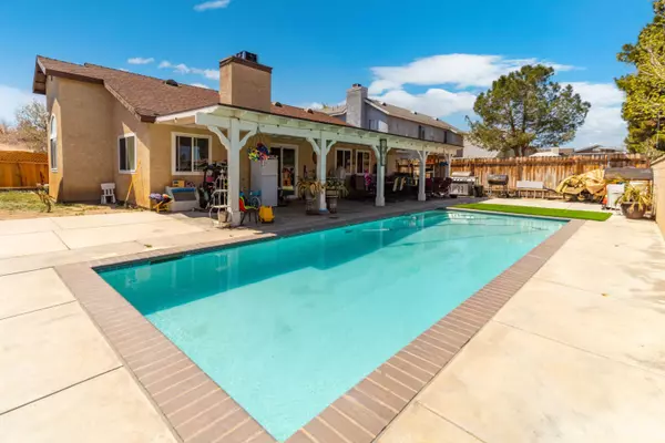 1335 Samra AVE, Lancaster, CA 93535