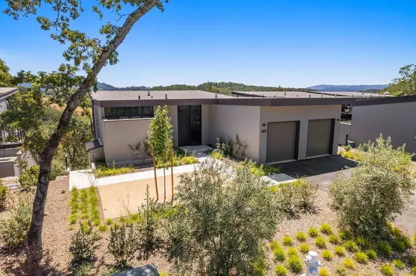 160 Woodlands DR SE, Healdsburg, CA 95448