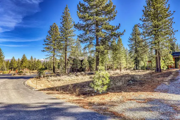 10020 Chaparral Court, Truckee, CA 96161-0000