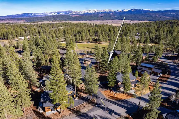 10020 Chaparral Court, Truckee, CA 96161-0000