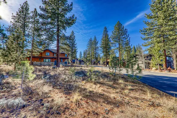 10020 Chaparral Court, Truckee, CA 96161-0000