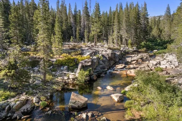 10825 Lola Montez Road, Soda Springs, CA 95728