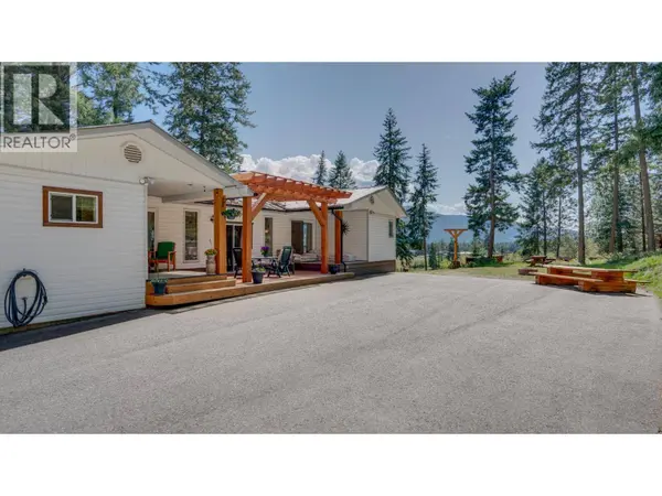 4851 Lansdowne Road, Spallumcheen, BC V4Y0V1