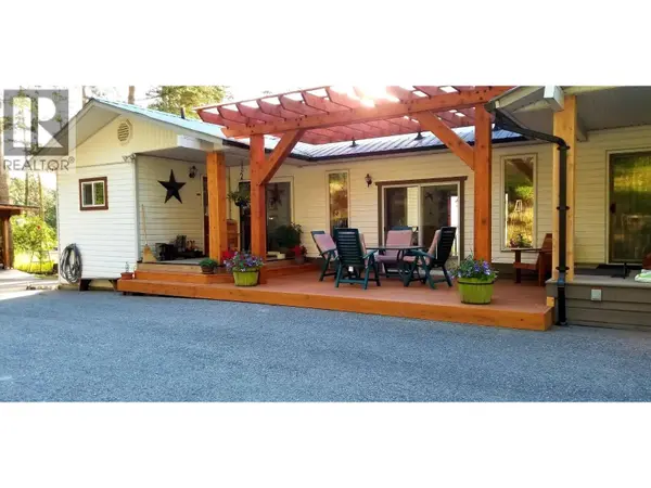 4851 Lansdowne Road, Spallumcheen, BC V4Y0V1