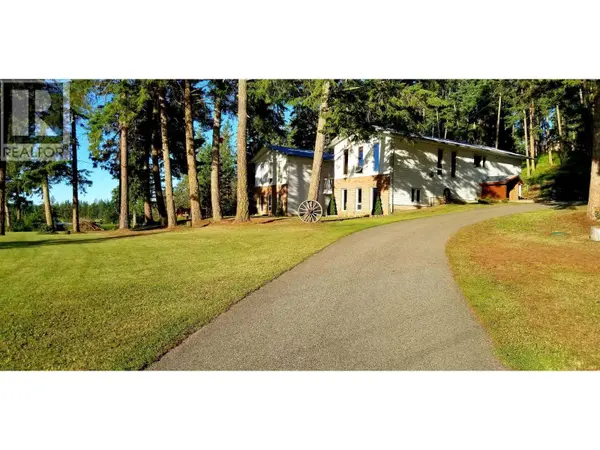 4851 Lansdowne Road, Spallumcheen, BC V4Y0V1