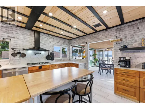 3690 Southview Road, Tappen, BC V0E2X1