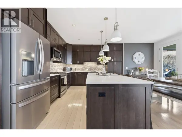 463 Golfview Place, Spallumcheen, BC V1H2J9