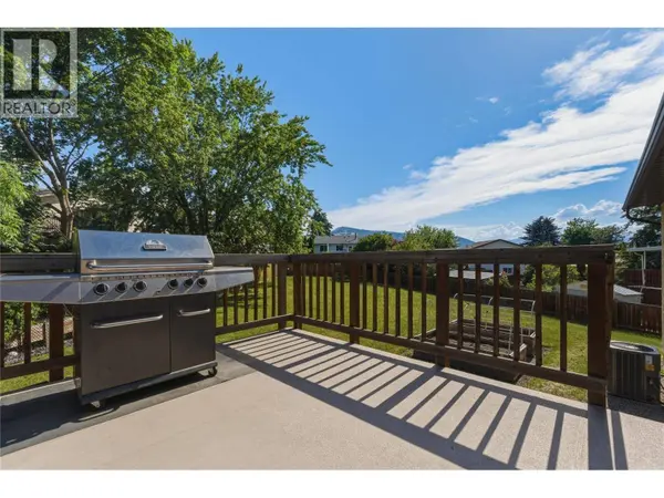 5524 South Vernon Place, Vernon, BC V1T8N5
