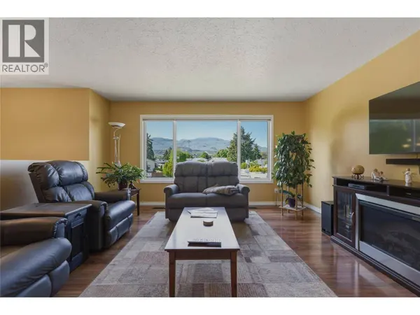 5524 South Vernon Place, Vernon, BC V1T8N5