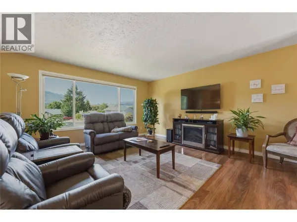 5524 South Vernon Place, Vernon, BC V1T8N5