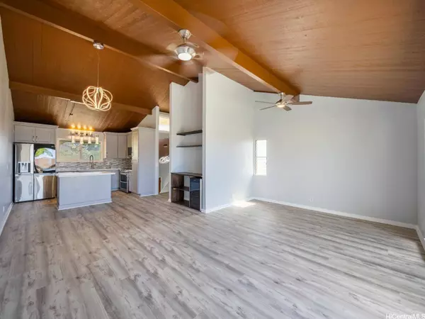 92-989 Makakilo DR #38, Kapolei, HI 96707