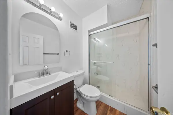 94-249 Waikele RD #A304, Waipahu, HI 96797