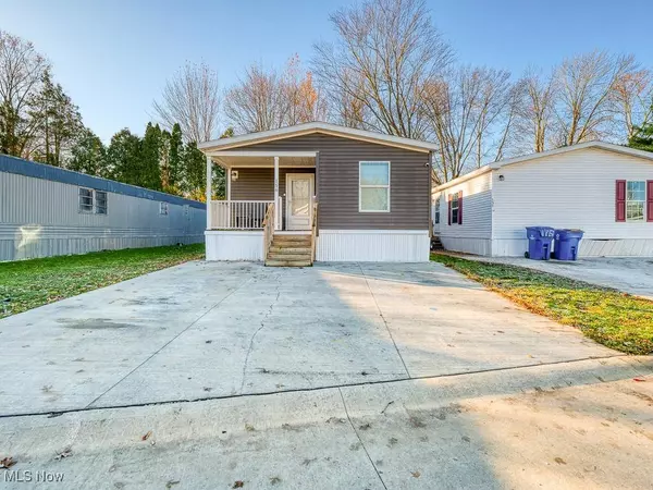 6610 Lear Nagle RD #156, North Ridgeville, OH 44039