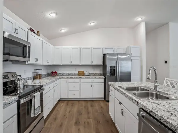 The Villages, FL 32163