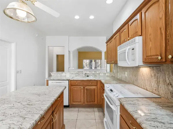 2839 LARRANAGA DR, The Villages, FL 32162