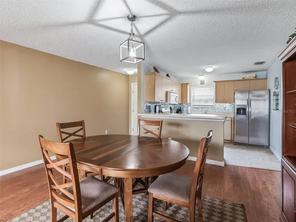 897 LIVINGSTON LOOP, The Villages, FL 32162