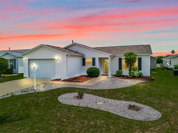 897 LIVINGSTON LOOP