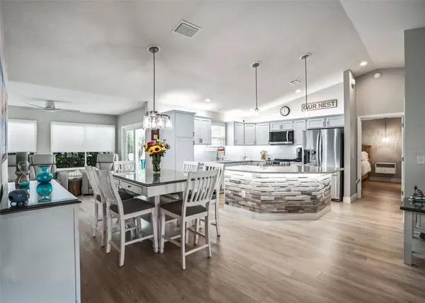 3229 DRESSENDORFER DR, The Villages, FL 32163