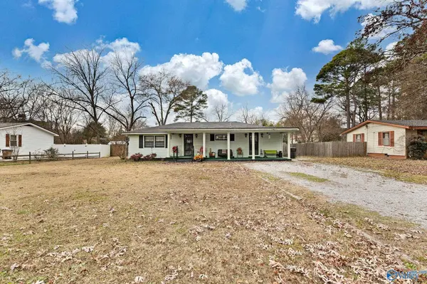 2317 SW State Avenue, Decatur, AL 35601
