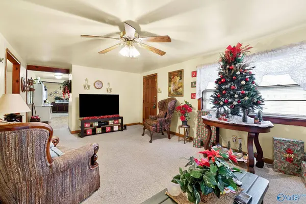 2317 SW State Avenue, Decatur, AL 35601