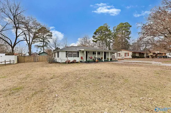 2317 SW State Avenue, Decatur, AL 35601