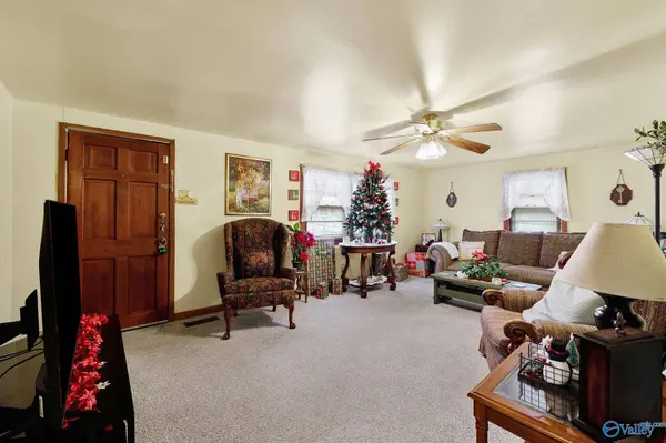 2317 SW State Avenue, Decatur, AL 35601